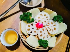 -白乐天毛肚火锅馆(解放碑店)