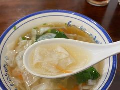 -长人馄饨铺(解放街店)
