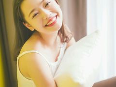 -卡罗酒店(东门晒布地铁站店)