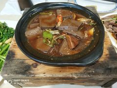 鹅血煲-春梅里卤鹅馆·47年老字号(东厦分店)