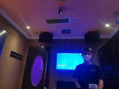 -方糖KTV-PLUS(世茂广场店)