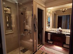 -广州富力丽思卡尔顿酒店