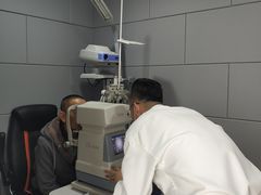 -翰佐蔡司小乐圆·依视路星趣控·暴龙眼镜折扣店