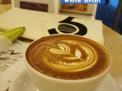 -Onirii Coffee(长乐路店)