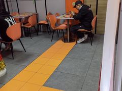 -华莱士·全鸡汉堡(五号路店)