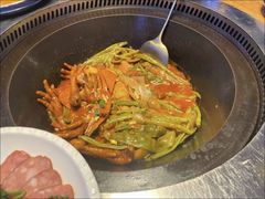 -山河屯铁锅炖·非遗东北菜(南山店)