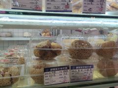-白玉兰食品甜凤店(合生汇店)