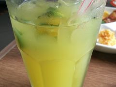 -必胜客(WOW中央公园店)