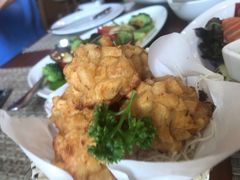 -Chom Cafe and Restaurant