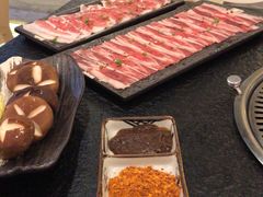 -炙忧烤肉屋(中国铁建广场店)