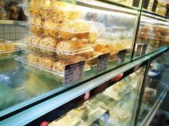 面包甜点陈列柜-白玉兰食品(甜云店)