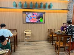 -亮亮面馆(经六路店)