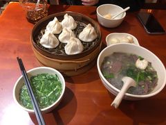 -佬钱湾仔(衣裳街店)