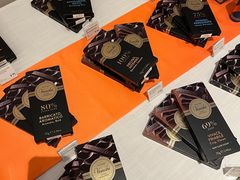 -VENCHI 闻绮(北京国贸商城店)