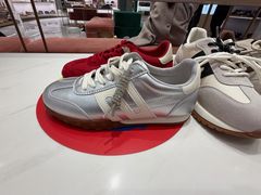 -BeLLE 百丽(上海月星环球港店)