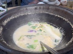 -陈大锅·岳阳鱼馆·地道岳阳菜(美食街店)