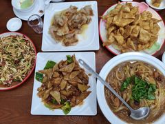 -东北风味思缘食府(对湖路店)
