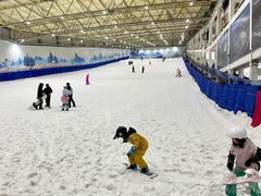 -乔波室内滑雪场