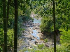 -安吉龙王山峡谷漂流