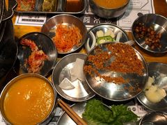 -火烈鸟炭火烤肉(静安路店)