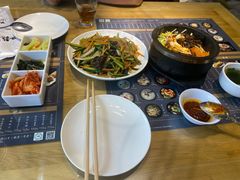 韩式炒杂菜-正苑26年海鲜烤肉•牛尾汤汤饭(东港店)