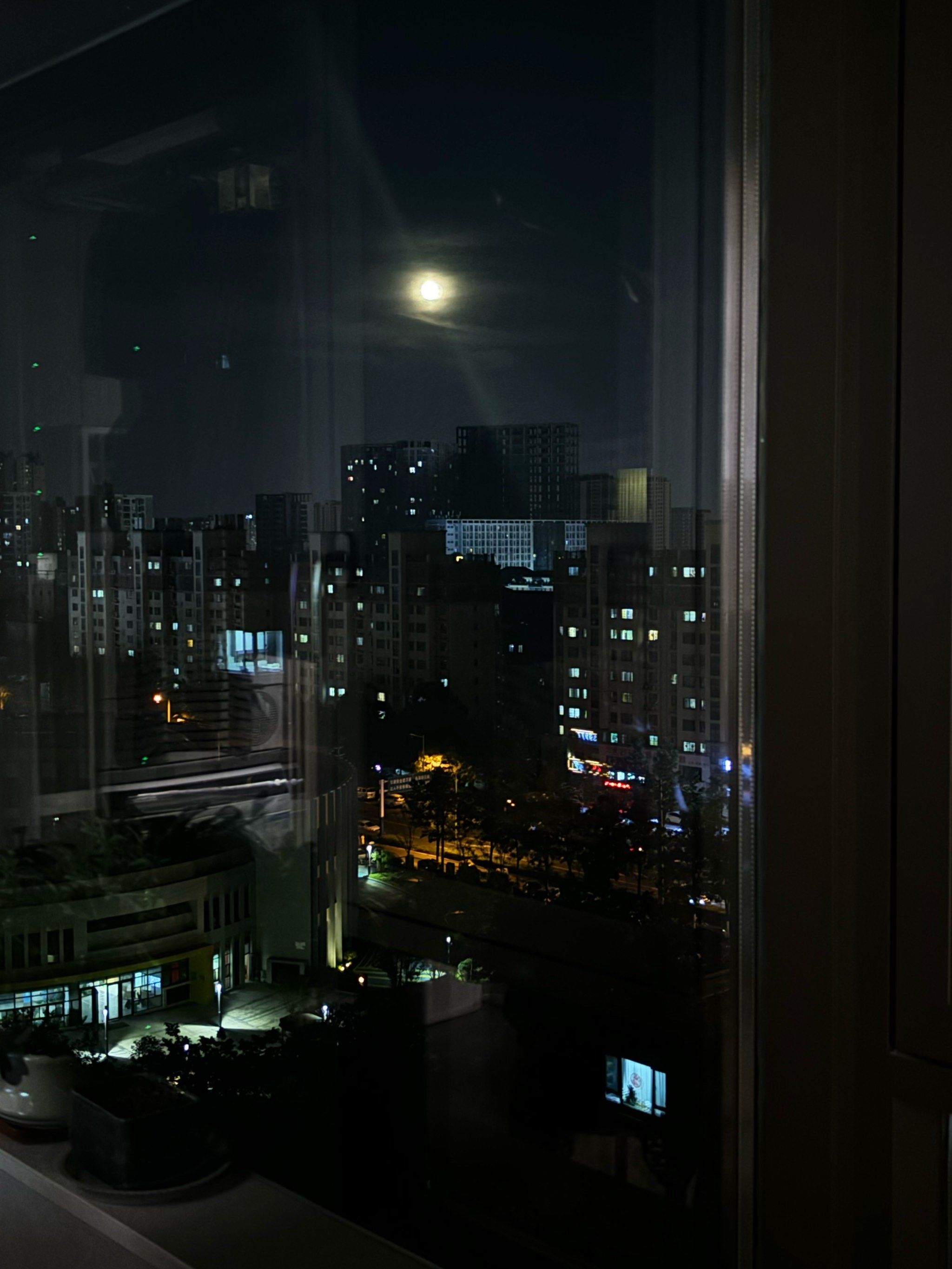 看看窗外的故事