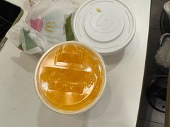 -麦当劳(上海虹桥站30B检票口楼上)