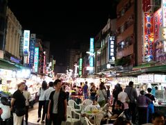 -六合夜市