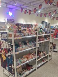 -嗨本可潮玩仓(大兴大悦春风里店)