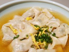 菜肉大馄饨-红城阁·上海味道(四平路店)