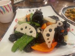 -清真·玛丽亚新疆菜主题餐厅(浙江中路店)