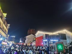 -巴陵广场