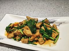 韭菜烧鱼杂-漫月酒馆(麦凯乐店)