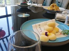 -香山湖家家宴(中山陵店)