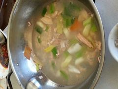 -三文彩虹鳟鱼庄