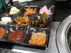 -烤路里·韩国品质自助烤肉(石路天虹4号店)