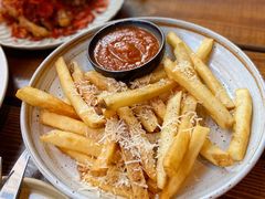 帕尔马芝士薯条-Brut Eatery Wine Bar & Restaurant (建国东路店)