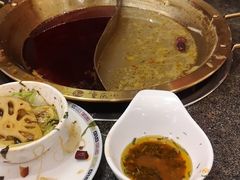 -小天鹅火锅·一线江景洪鼎旗舰店(洪崖洞店)