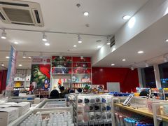 -名创优品(万达广场河东店)