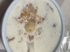 鲜奶桃胶莲子-彬媽糖水(万象天地店)