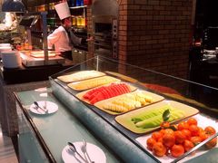 自助取餐区-唐拉雅秀酒店-西锦汇空中BBQ·思创餐厅