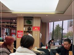 大堂-有红鸡毛店·川菜(建设路店)