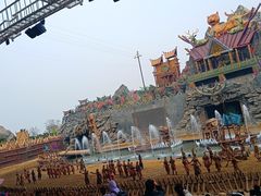 -七彩云南欢乐世界