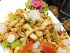 -蔼若春.传承三十年云南菜(金碧公园店)