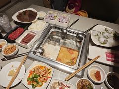 泰式冬阴功汤底-海底捞火锅(珠影星光城夜宵主题店)