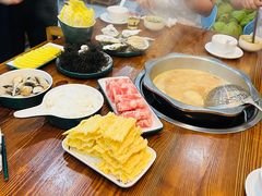-老何家后安粉·糟粕醋海鲜火锅(三亚湾椰梦长廊店)
