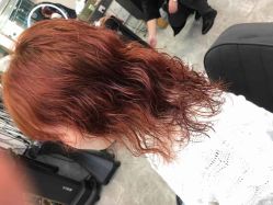 -水灵珑美容造型中心