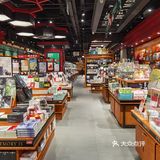 正应了上海爷叔那句话：“现在喝咖啡，更多的是喝情怀”[调皮]