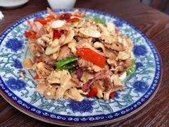白菌炒腊肉-迎懿餐厅