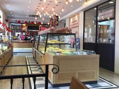 面包甜点陈列柜-味多美蛋糕(古城店)